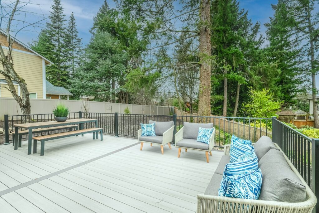 How much does it cost to replace a railing during a deck remodel