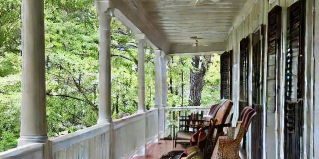 How To Decorate A Long Porch