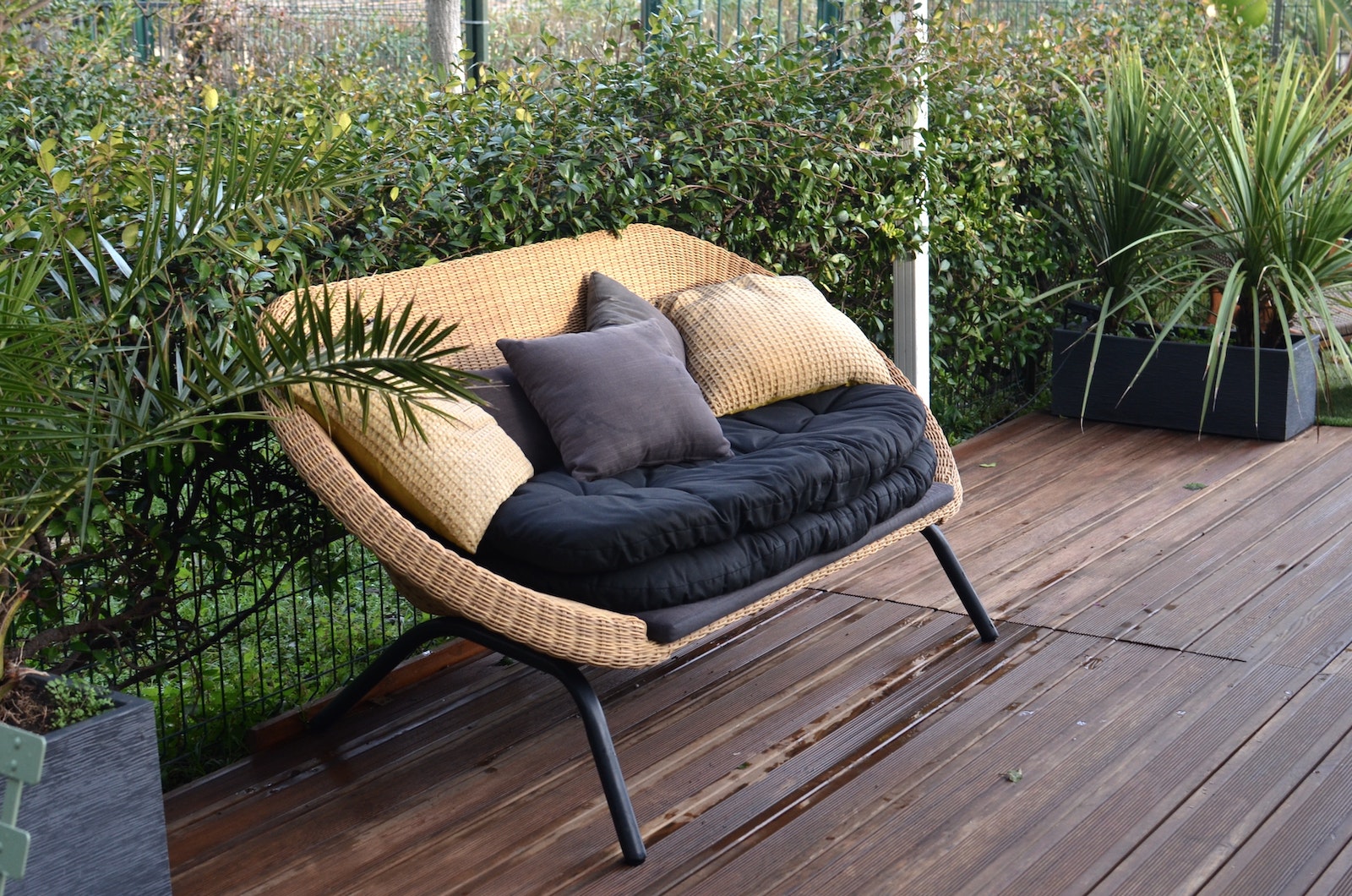 How much does outdoor furniture cost