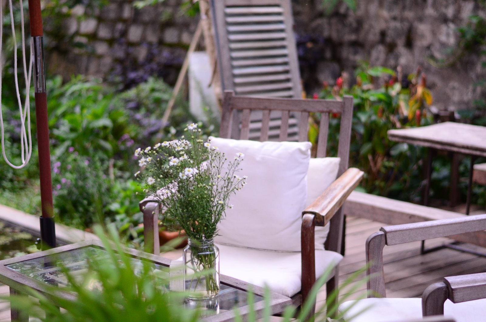 FAQs about How To Make Outdoor Yard Decor