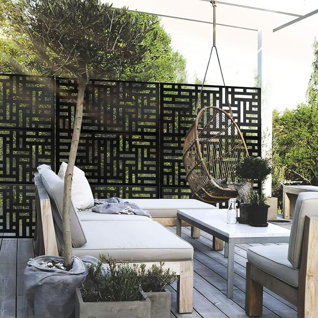 How to Decor a Deck with Decorative Screens