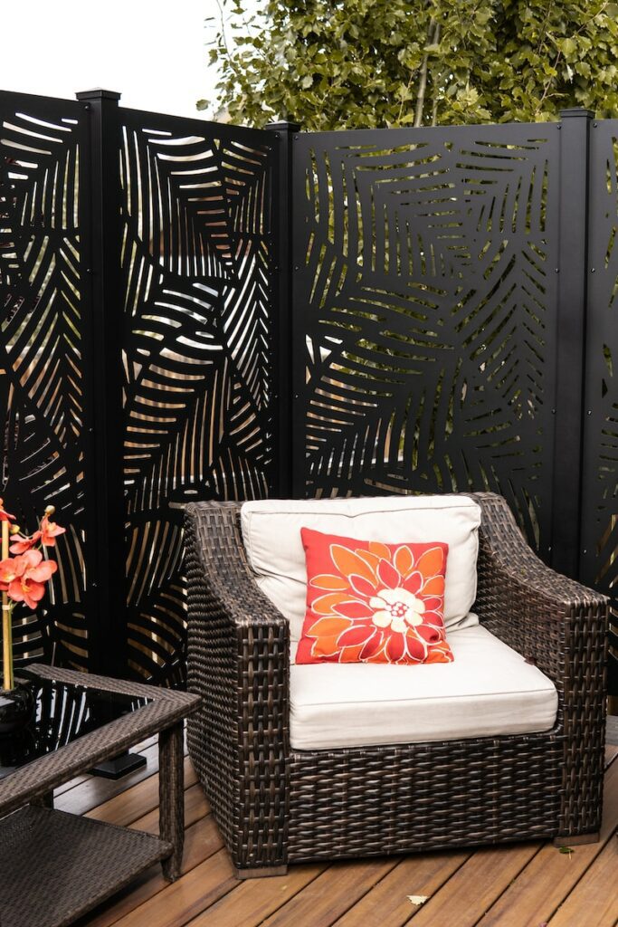 How to make your porch look nice with furniture arrangement